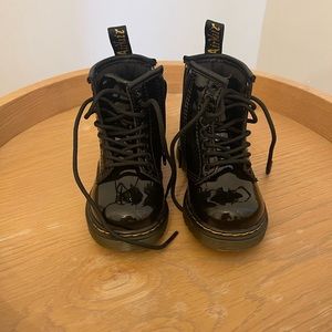 Toddler doc martens